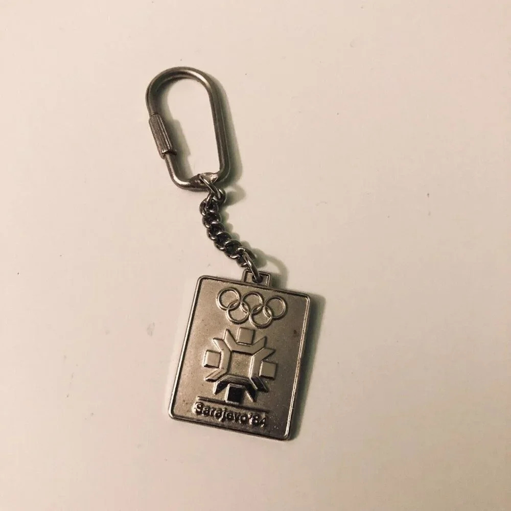 Vtg 1984 Olympic Games Sarajevo Keychain Key Holder